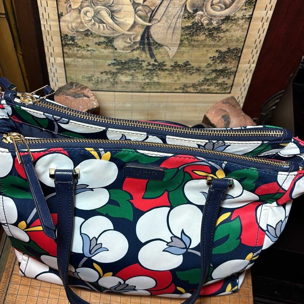 kate spade Breezy Floral Bag Navy White Red Satin Fabric Adjustable Strap - Picture 13 of 17